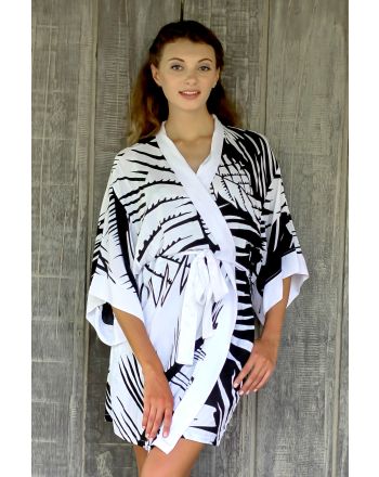 White Tiger Short Black and White Tiger Stripe Print Rayon Wrap Robe